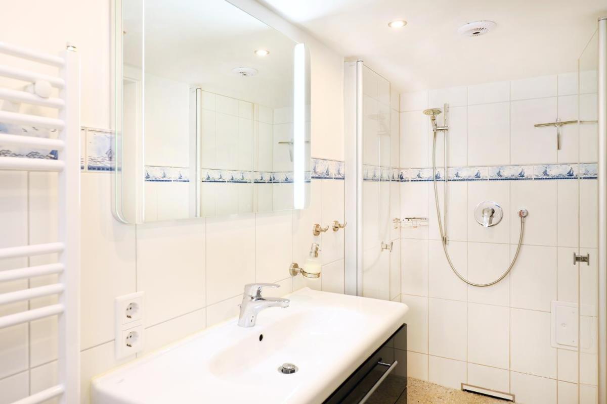 Appartement & Ferienwohnungen Thiess Росток Экстерьер фото
